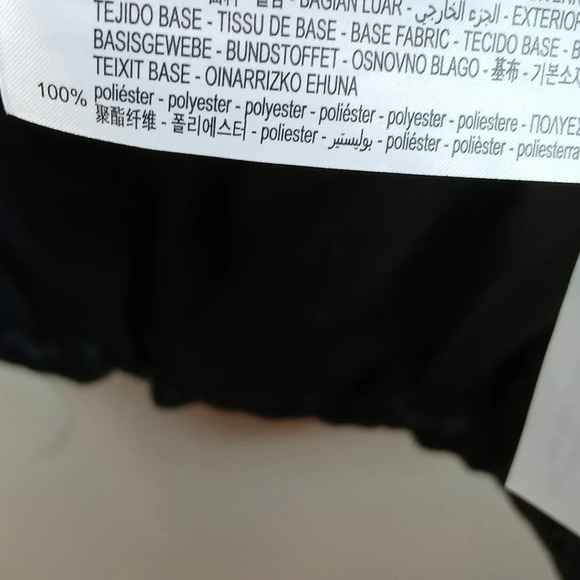 Bershka faux leather vest in black size medium - Picture 11 of 12